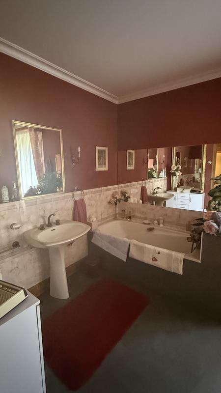 Maison traditionnelle - 178 m² - 7 pièces