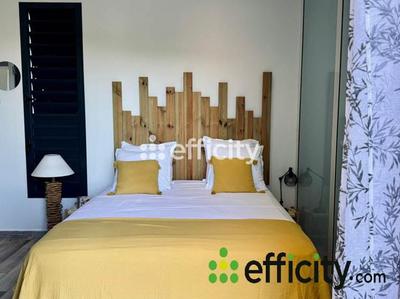 Maison - 301 m² - 12 pièces