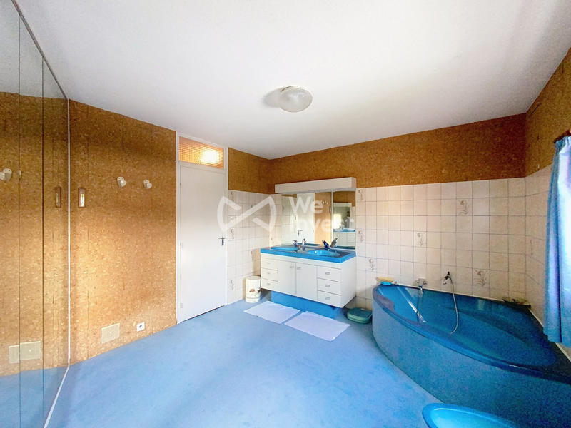 Maison - 184 m² - 7 pièces