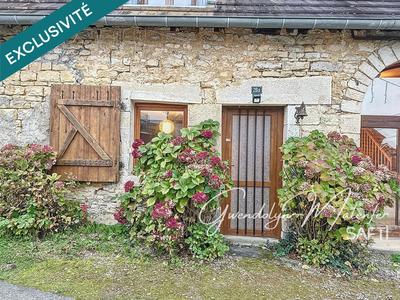 Maison - 225 m² - 8 pièces