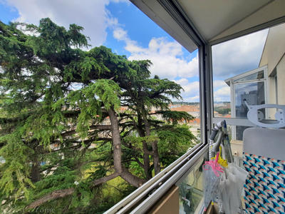 Appartement - 82 m² - 3 pièces