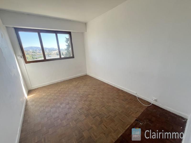 Appartement - 92 m² - 5 pièces