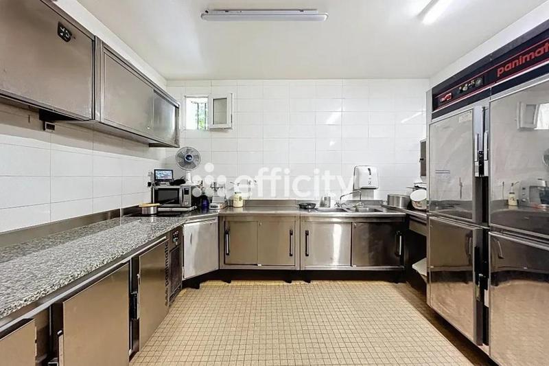 Immeuble - 204 m² - 3 pièces