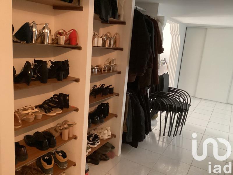 Maison - 182 m² - 10 pièces