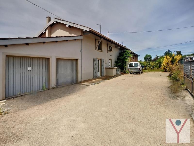 Maison traditionnelle - 148 m² - 6 pièces