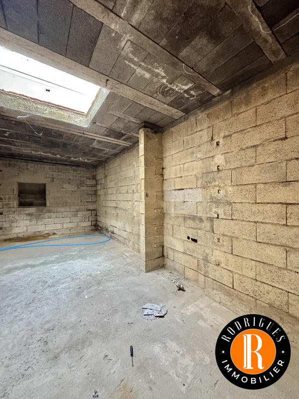 Local commercial - 121 m² - 3 pièces