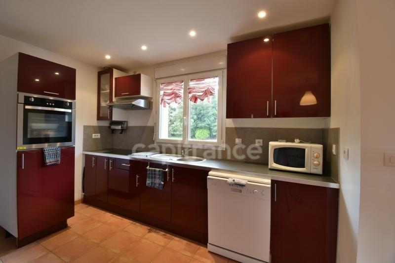 Maison - 94 m² - 4 pièces