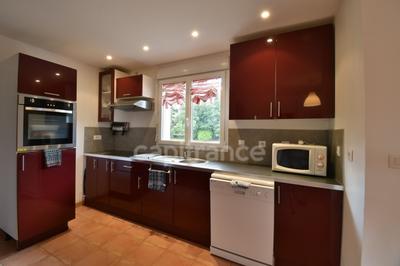 Maison - 94 m² - 4 pièces