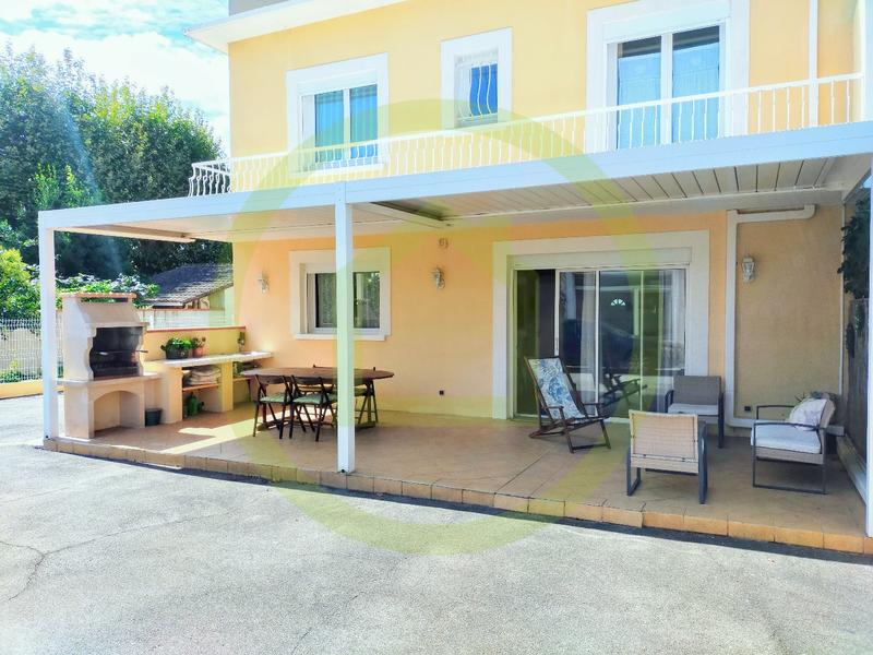 Maison - 173 m² - 8 pièces