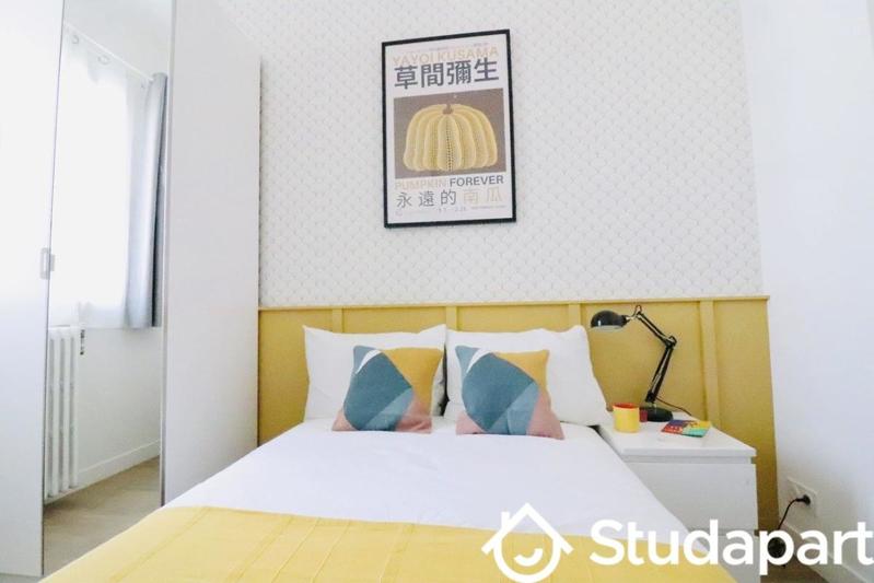 Chambre - 11 m² - 1 pièce