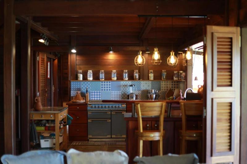 Propriété - 185 m² - 6 pièces