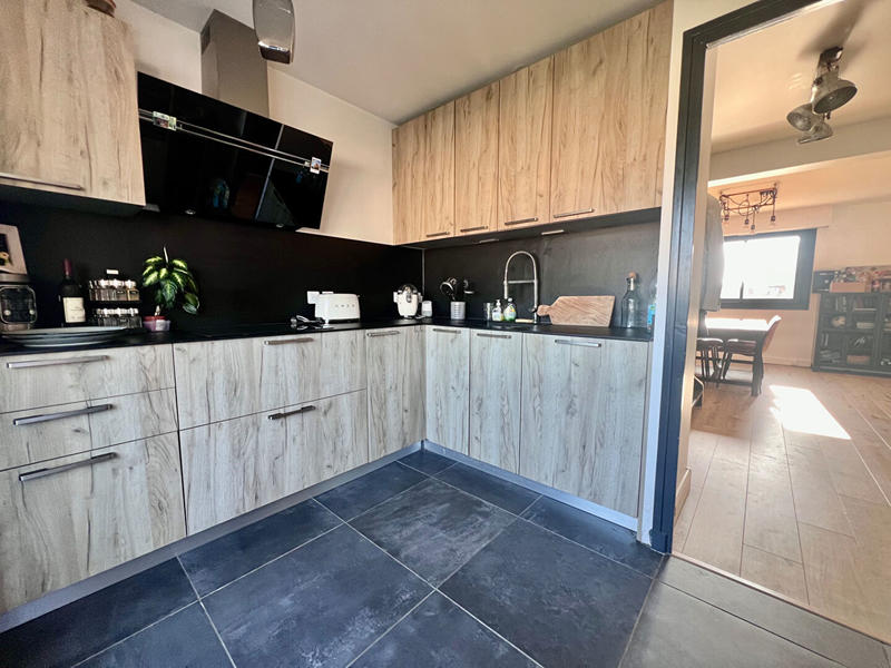 Appartement - 110 m² - 4 pièces