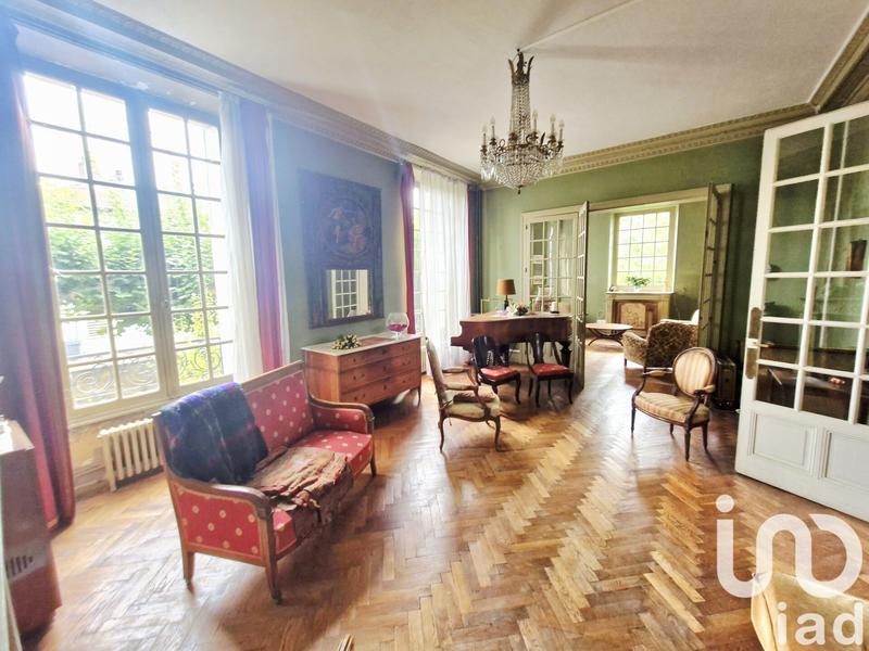 Maison - 350 m² - 13 pièces