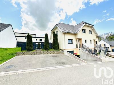 Maison - 101 m² - 5 pièces