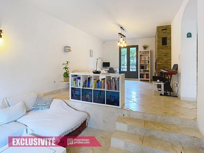 Maison - 200 m² - 6 pièces