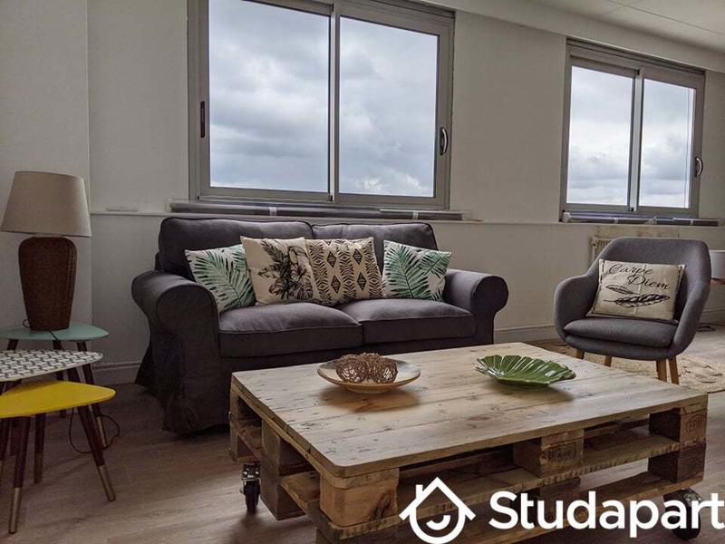 Chambre - 11 m² - 1 pièce