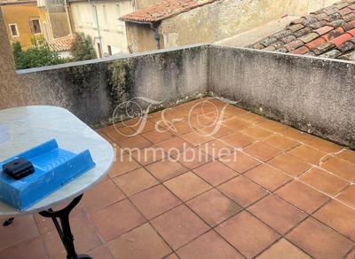 Appartement - 104 m² - 2 pièces