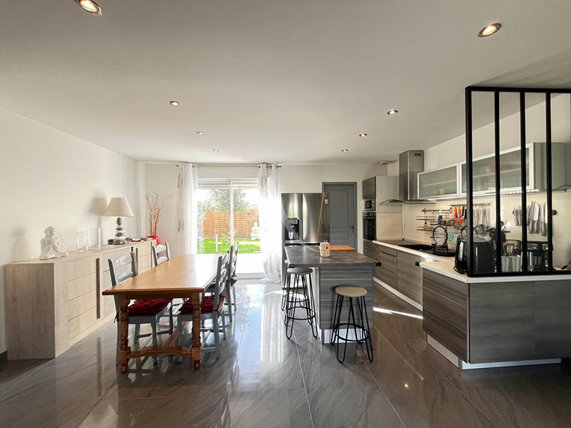 Maison - 133 m² - 6 pièces