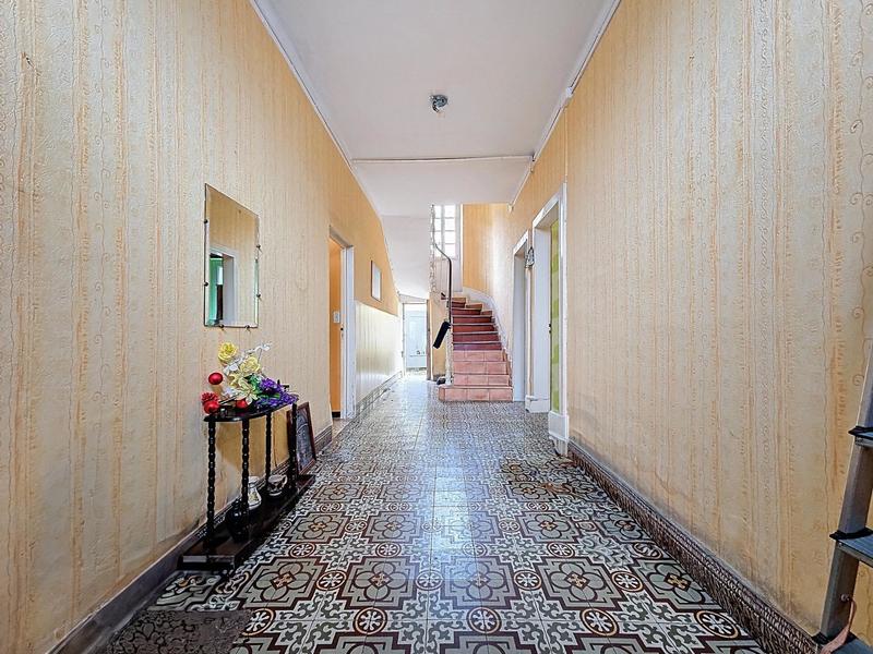 Maison de maîtres - 246 m² - 9 pièces