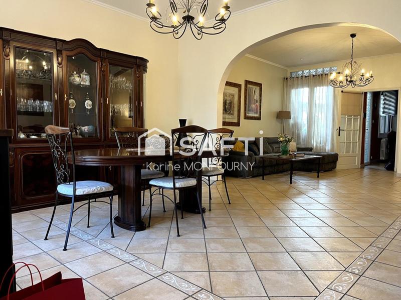 Maison - 155 m² - 7 pièces