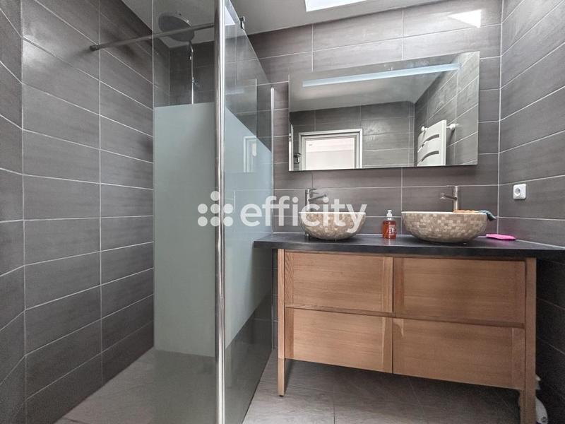 Maison - 130 m² - 4 pièces