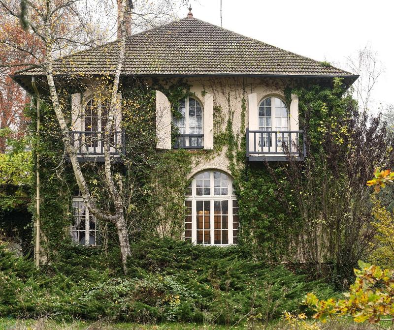 Propriété - 550 m² - 14 pièces