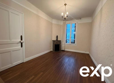 Maison - 93 m² - 4 pièces