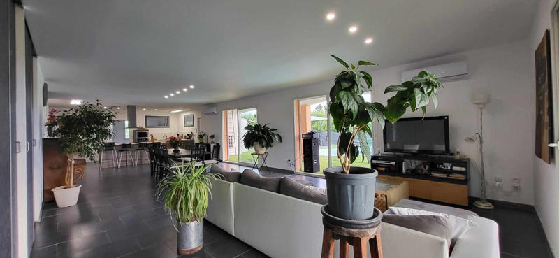 Maison - 170 m² - 6 pièces