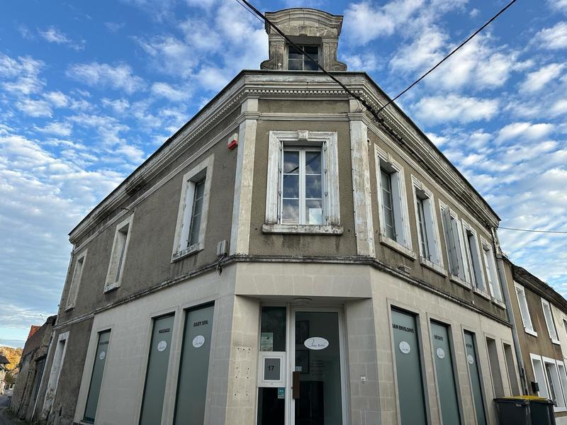 Maison - 214 m² - 9 pièces