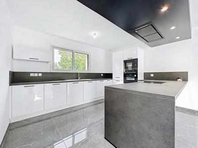 Maison contemporaine - 145 m² - 5 pièces