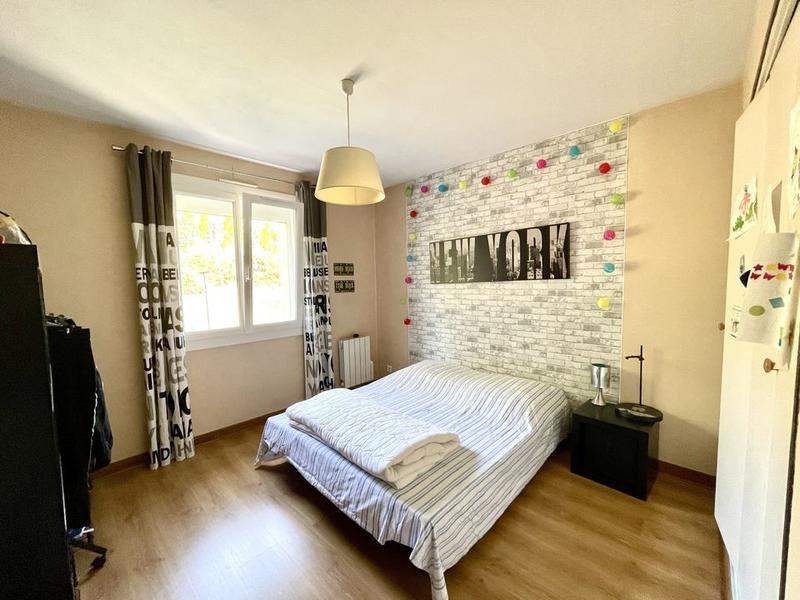 Pavillon - 82 m² - 4 pièces