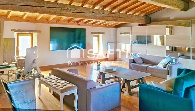 Maison - 400 m² - 10 pièces