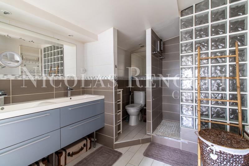 Local d'activité / Entrepôt - 176 m² - 5 pièces