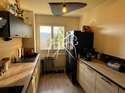 Appartement - 80 m² - 3 pièces