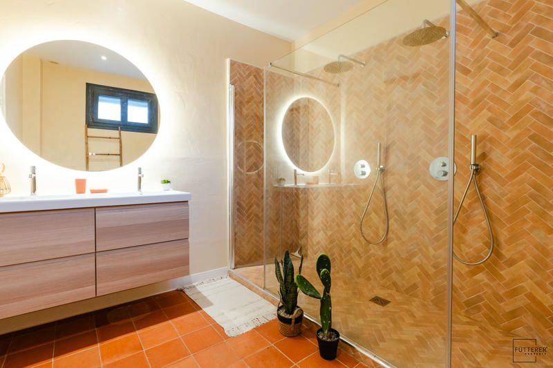 Villa - 220 m² - 6 pièces