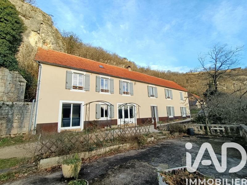 Maison - 318 m² - 7 pièces