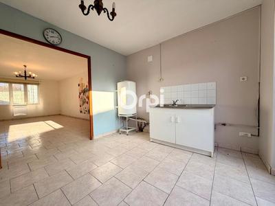 Maison - 93 m² - 4 pièces