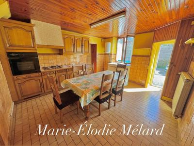 Maison - 76 m² - 6 pièces