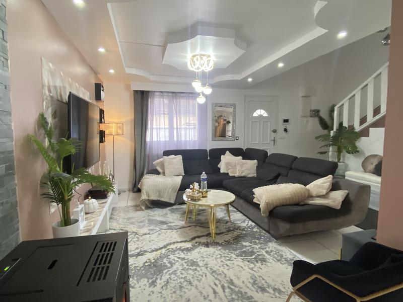 Maison - 146 m² - 7 pièces