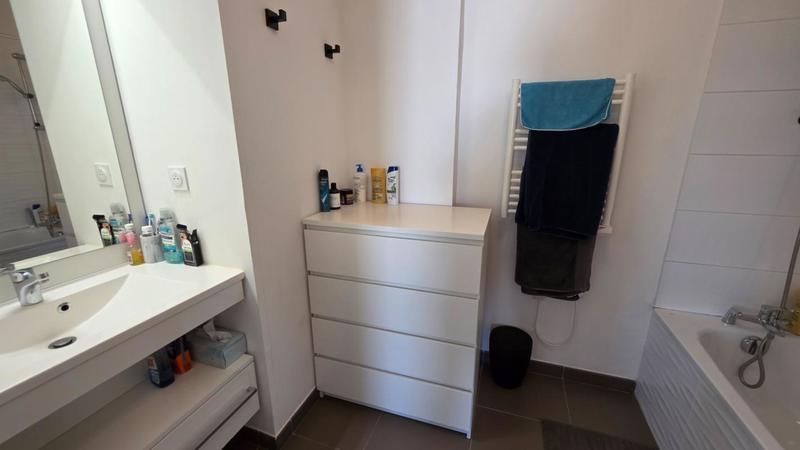 Appartement - 94 m² - 5 pièces