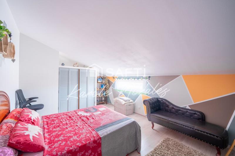 Maison - 170 m² - 6 pièces