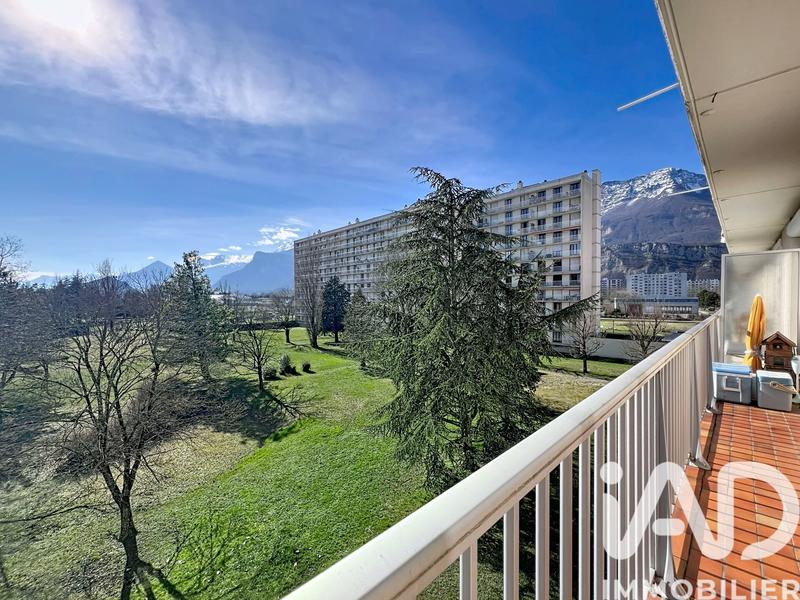 Appartement - 79 m² - 4 pièces