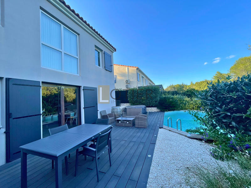 Maison - 105 m² - 5 pièces