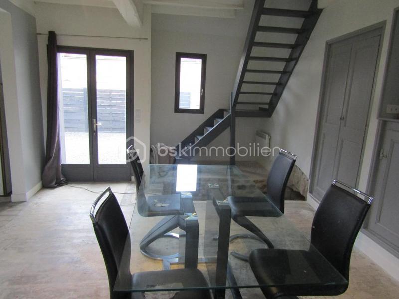 Maison traditionnelle - 85 m² - 3 pièces