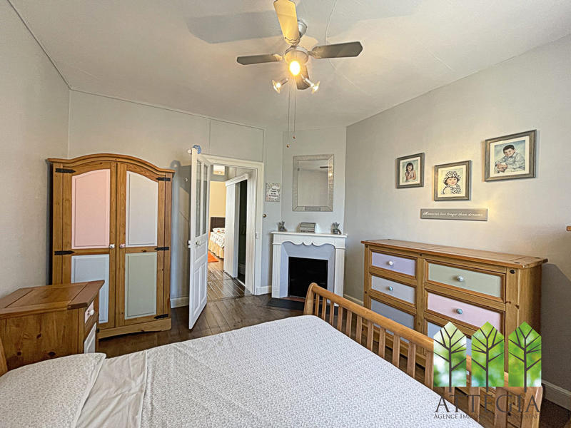 Maison - 165 m² - 8 pièces