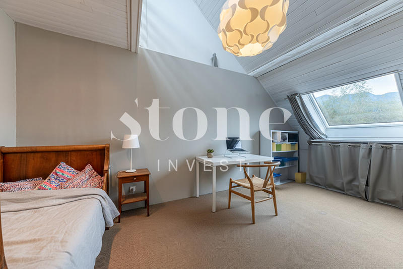 Appartement - 172 m² - 6 pièces