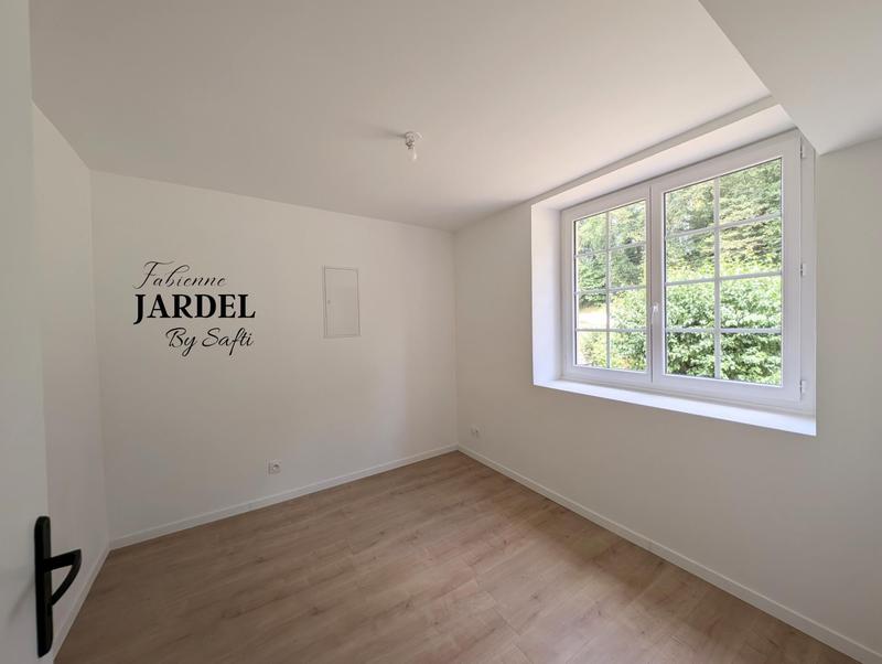 Maison - 200 m² - 8 pièces