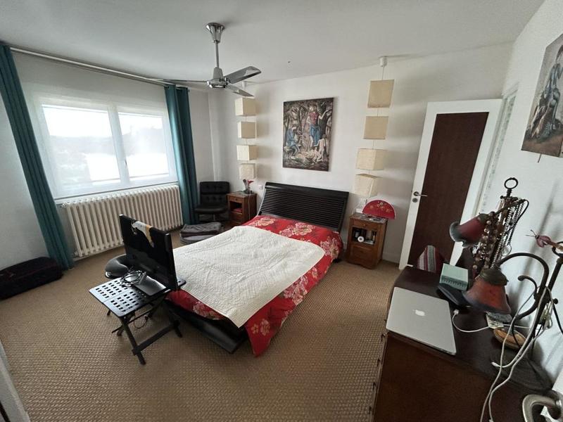 Maison - 212 m² - 7 pièces