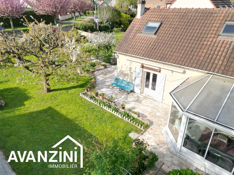 Maison - 110 m² - 4 pièces