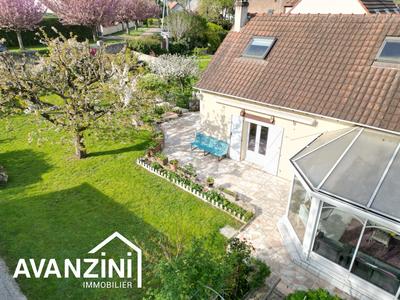 Maison - 110 m² - 4 pièces